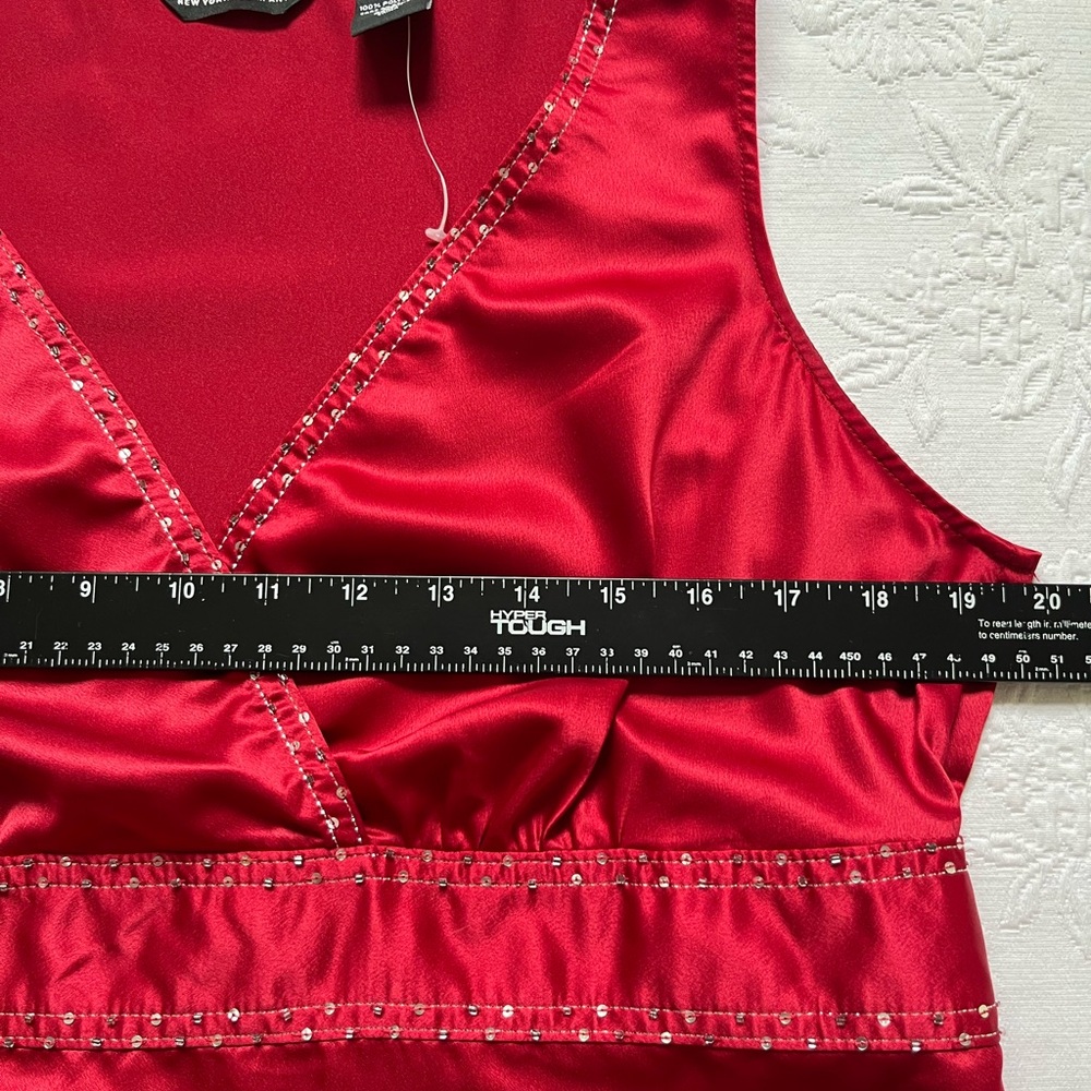 NEW New York & Company Red BabyDoll Empire Waist Sequin Embroidered Top 14 - Picture 5 of 8
